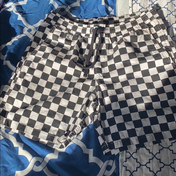 Vans black and white checker shorts - Picture 1 of 2